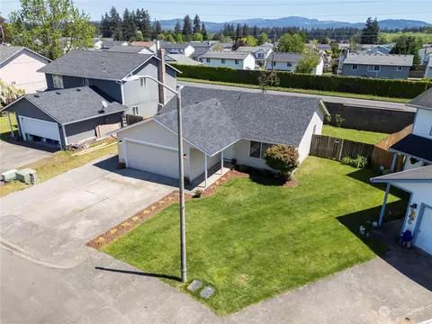 7417 NE 161st Pl, Vancouver, WA 98682