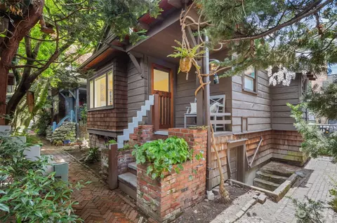 713 Summit Ave E #C, Seattle, WA 98102