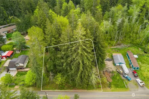 111 NE Snowcap Dr, Tahuya, WA 98588