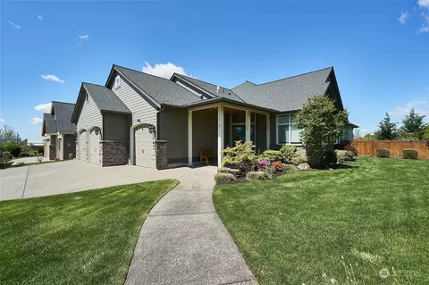 3435 Meadow Park Ave, Enumclaw, WA 98022