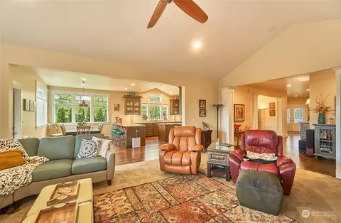 3435 Meadow Park Ave, Enumclaw, WA 98022 photo 14