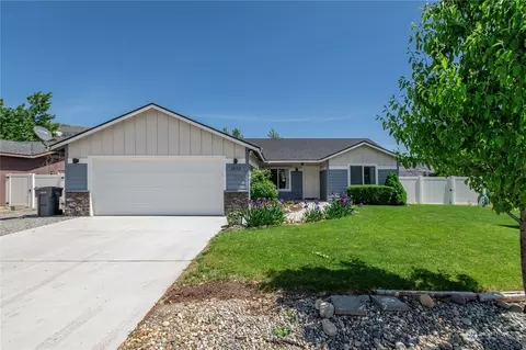 1455 Center St, Rock Island, WA 98850