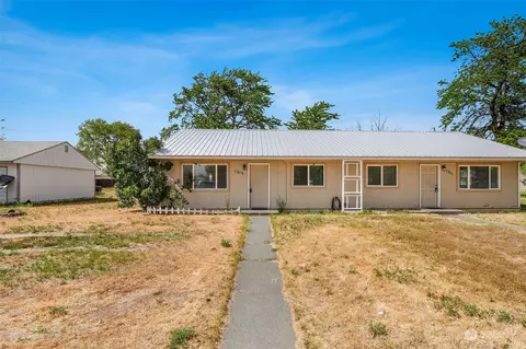 1211 1213 Vandenberg Ave, Moses Lake, WA 98837