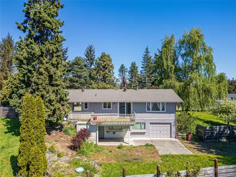 81 Ridge View Dr, Sequim, WA 98382