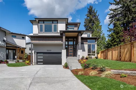 12222 NE 106th St, Kirkland, WA 98033