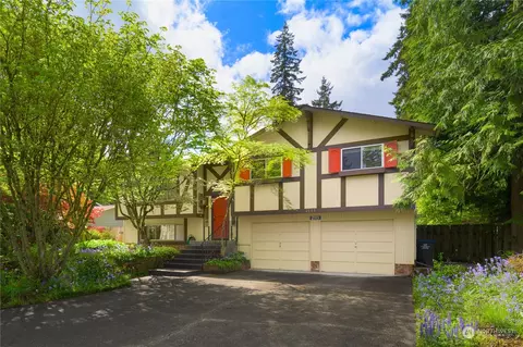 2115 Ridgewood St, Poulsbo, WA 98370