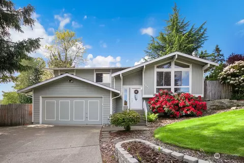 2621 SE 16th St, Renton, WA 98058