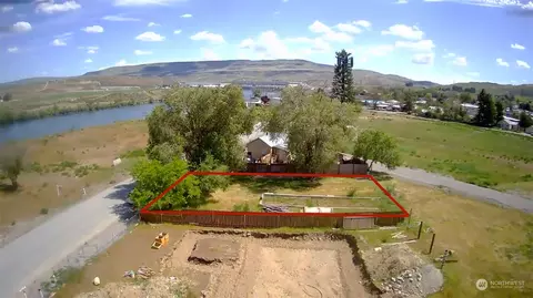 1710 Fairview Ave, Bridgeport, WA 98813