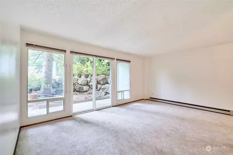 10455 Des Moines Memorial Dr S #N102, Seattle, WA 98168