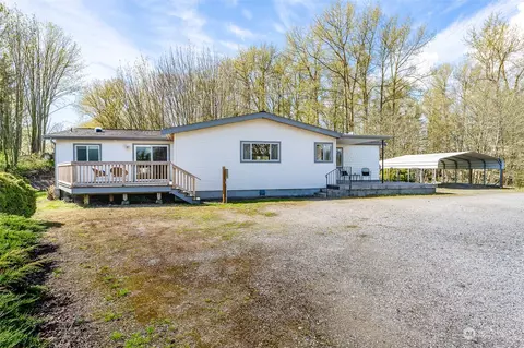 940 W Axton Rd, Bellingham, WA 98226