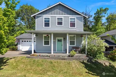 2520 Filbert Ave, Bremerton, WA 98310