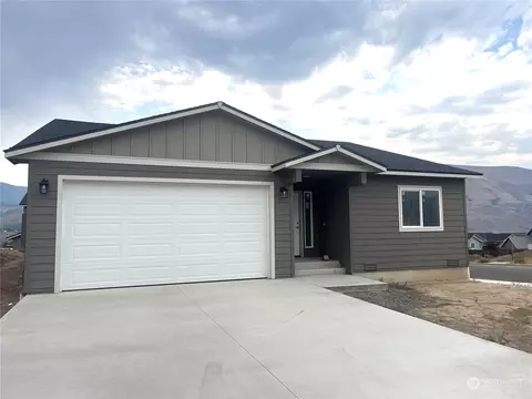 1340 Jean St SE, East Wenatchee, WA 98802