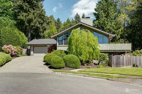 16715 NE 91st Pl, Redmond, WA 98052
