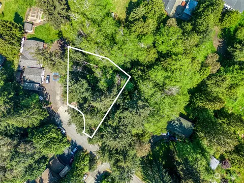 5920 Cedar Ct NE, Hansville, WA 98340