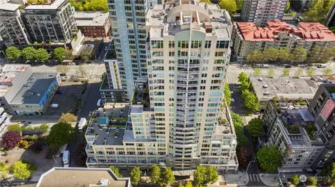 2600 2nd Ave #703, Seattle, WA 98121