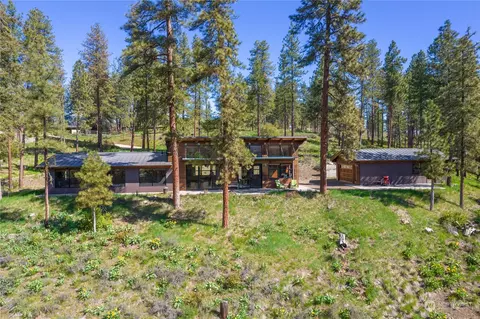 6 Nighthawk Ridge Rd, Winthrop, WA 98862