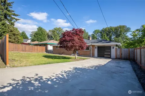 6439 S 112th St, Seattle, WA 98178