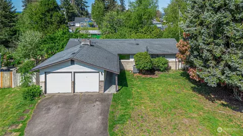 1128 N Hawthorne St, Tacoma, WA 98406