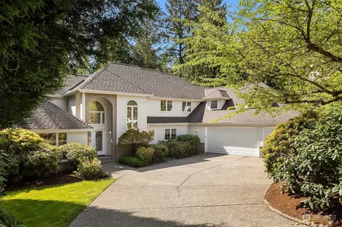 21919 NE 20th Way, Sammamish, WA 98074