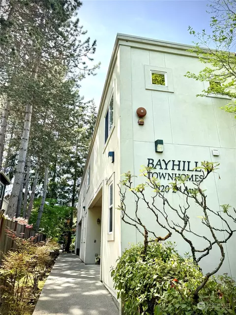 820 2nd Ave #102, Kirkland, WA 98033