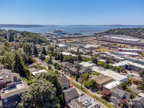 2256 12th Ave W, Seattle, WA 98119