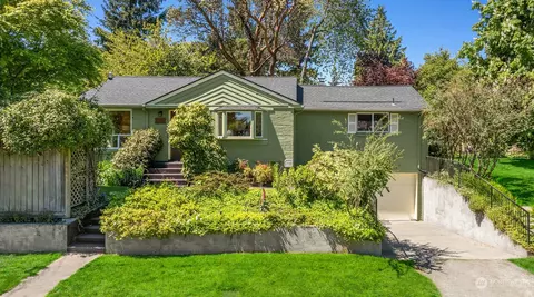 10441 40th Ave SW, Seattle, WA 98146