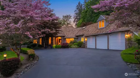 22702 NE 60th St, Redmond, WA 98053