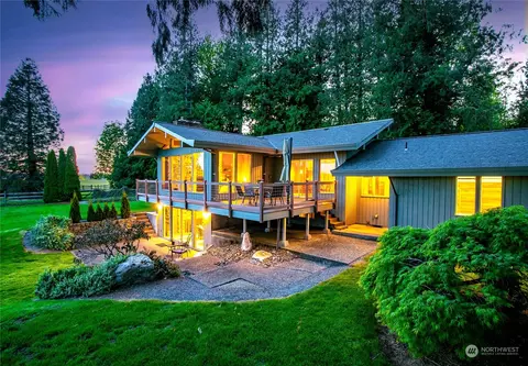 831 E Wiser Lake Rd, Lynden, WA 98264
