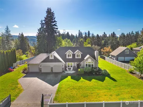 23917 Country Dr E, Graham, WA 98338