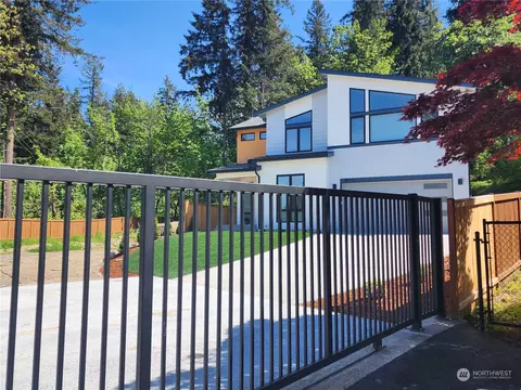 25111 235th Ct SE, Maple Valley, WA 98038