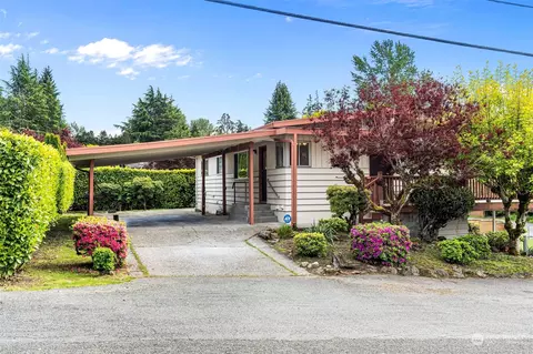 17102 Ambaum Blvd S, Burien, WA 98148
