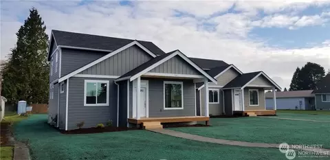 566 D St, Blaine, WA 98230
