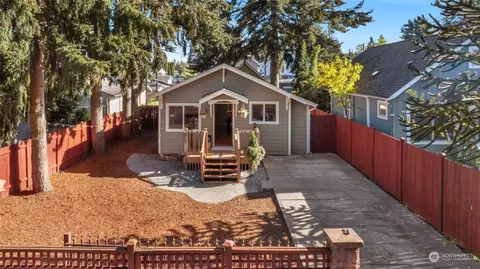 Exterior - 2304 60th St SE, Everett, WA 98203 photo 1 of 5