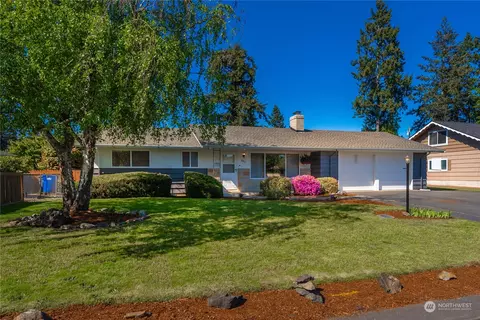 8611 92nd St SW, Lakewood, WA 98498