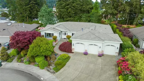 7855 Greyhawk Ave, Gig Harbor, WA 98335