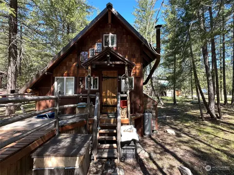 33 Emerson Rd, Mazama, WA 98833