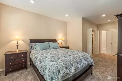 Bedroom - 14915 38th Dr SE #EE-3017, Bothell, WA 98012 photo 2 of 4