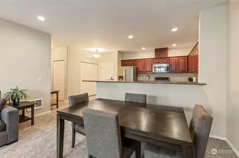 Dining - 14915 38th Dr SE #EE-3017, Bothell, WA 98012 photo 2 of 2