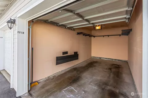 Exterior - 14915 38th Dr SE #EE-3017, Bothell, WA 98012 photo 5 of 6