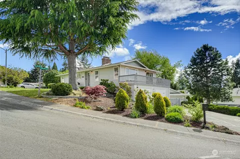 32505 23rd Ave SW, Federal Way, WA 98023