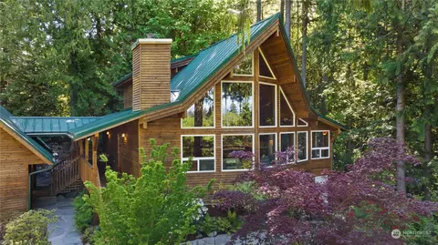 24364 Catamount Ln NW, Poulsbo, WA 98370