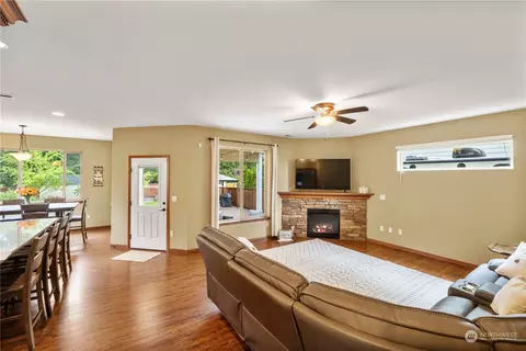 Living - 213 Ames St NE, Orting, WA 98360 photo 1 of 2