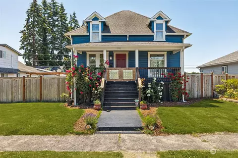1110 W Pear St, Centralia, WA 98531