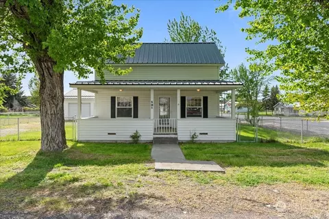 121 N 2nd St, Coulee City, WA 99115