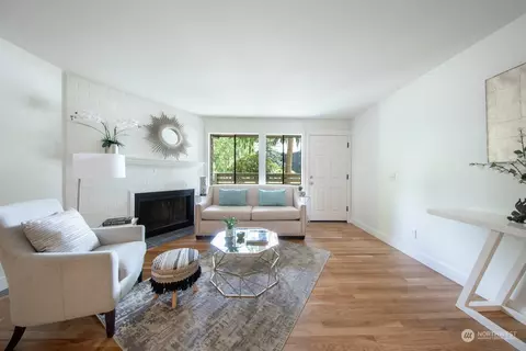 9206 NE Juanita Dr #C-7, Kirkland, WA 98034