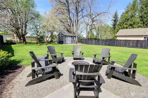 Exterior - 3004 Division St, Enumclaw, WA 98022 photo 4 of 7