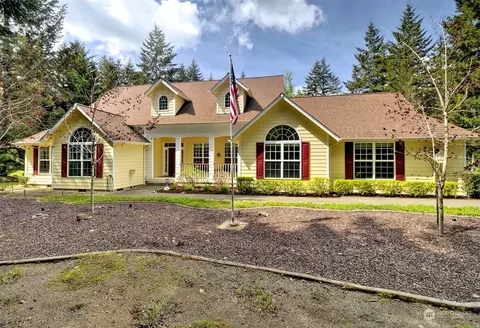 451 E Snowy Owl Dr, Shelton, WA 98584
