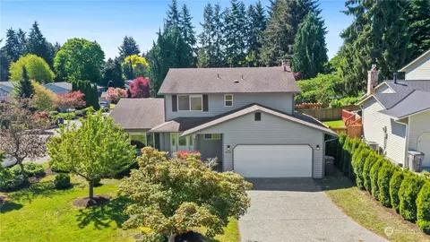 10035 NE 141st St, Kirkland, WA 98034