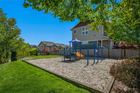 Exterior - 3034 Belmonte Ln, Everett, WA 98201 photo 5 of 5