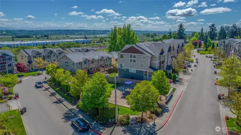 View/Area - 3034 Belmonte Ln, Everett, WA 98201 photo 2 of 9